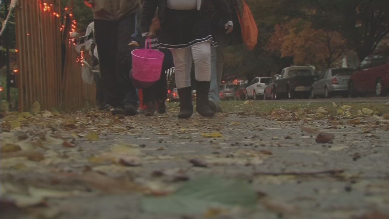 Indiana sheriff urges sex offenders to stay inside on Halloween for their safety and others